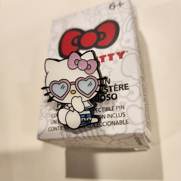 Loungefly Hello Kitty Glitter Mermaid Blind Box Enamel Pin Sailor Glasses Opened - Picture 3 of 9